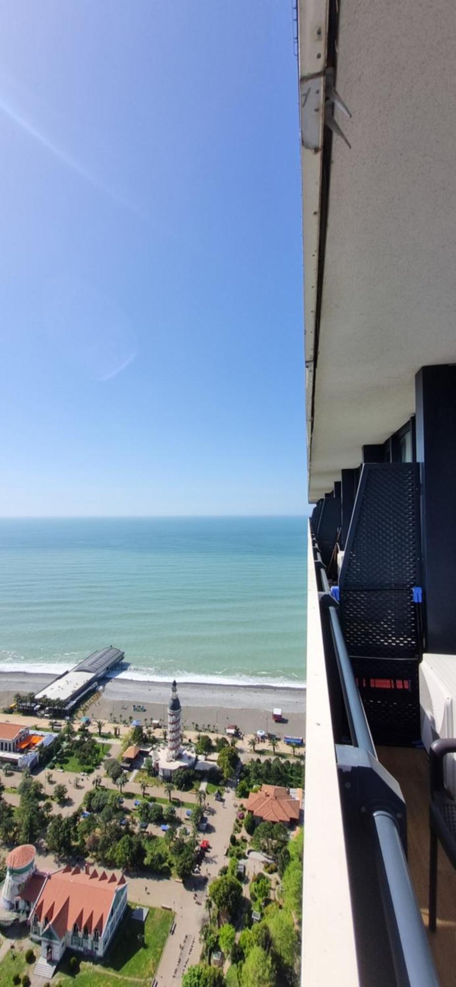 Sea View Apartments In Orbi City Batumi Esterno foto