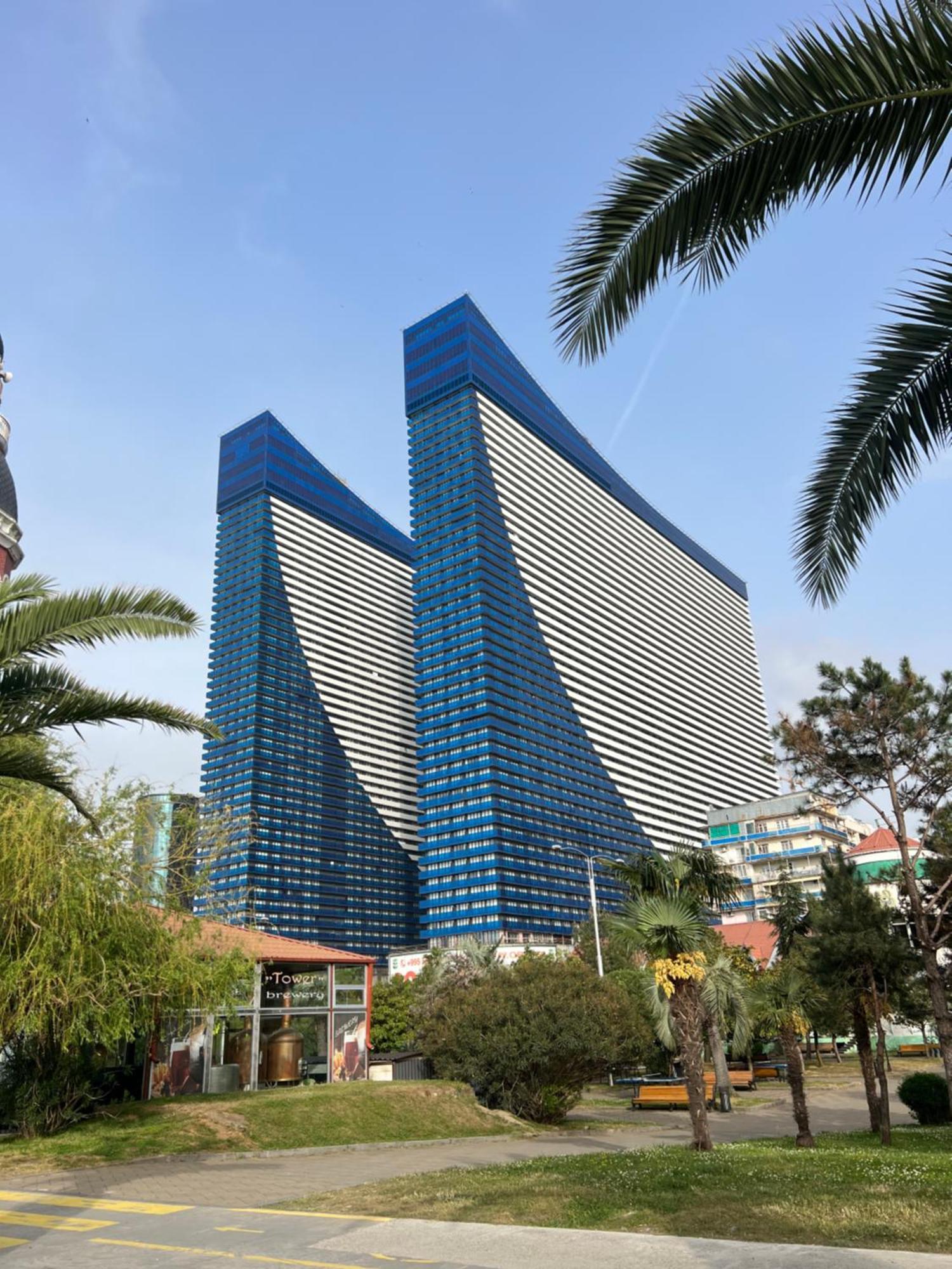 Sea View Apartments In Orbi City Batumi Esterno foto