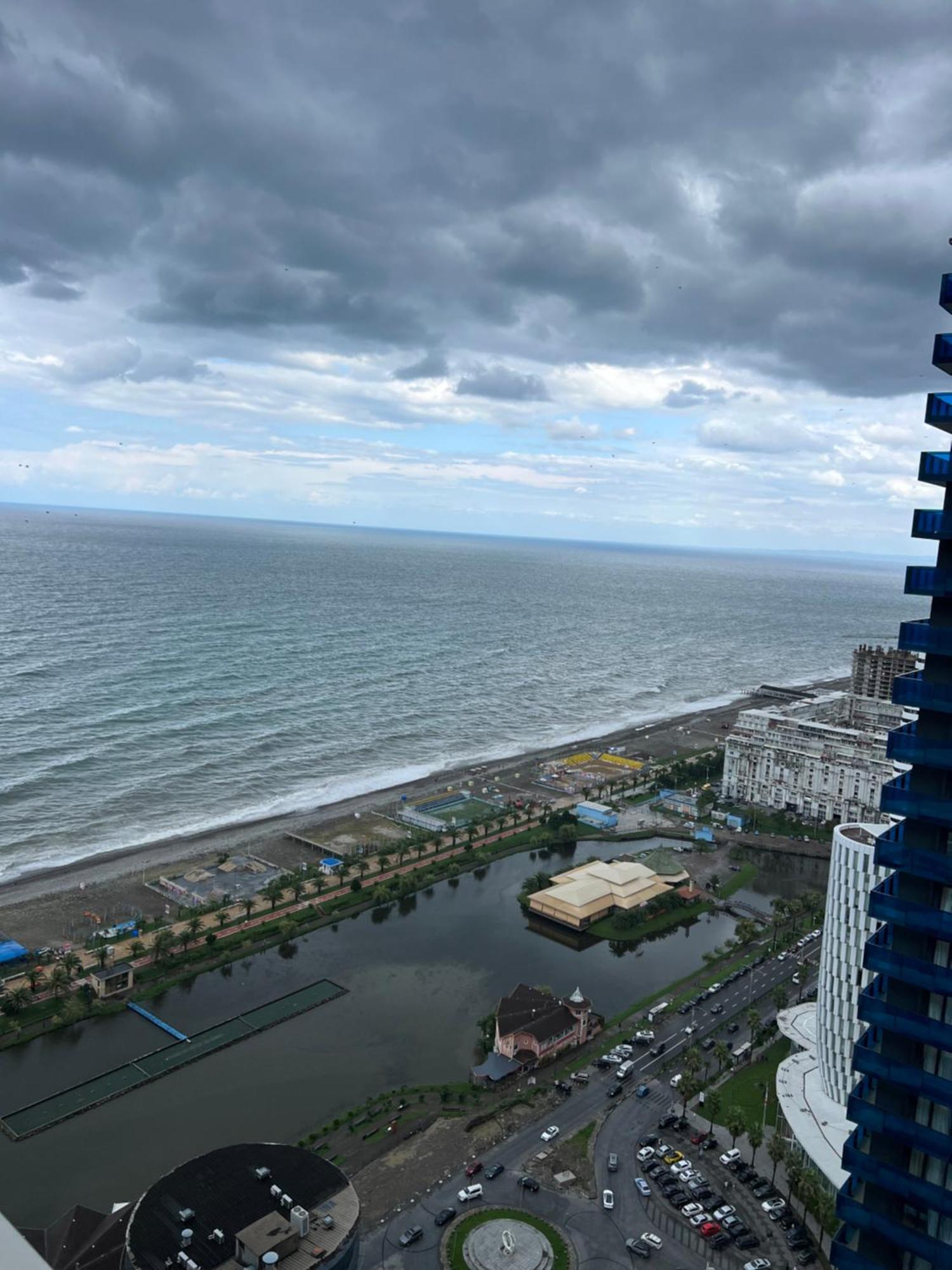 Sea View Apartments In Orbi City Batumi Esterno foto